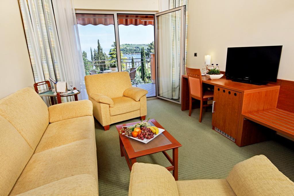 Bioenergy Resort Salinera Hotel Strunjan Exterior photo