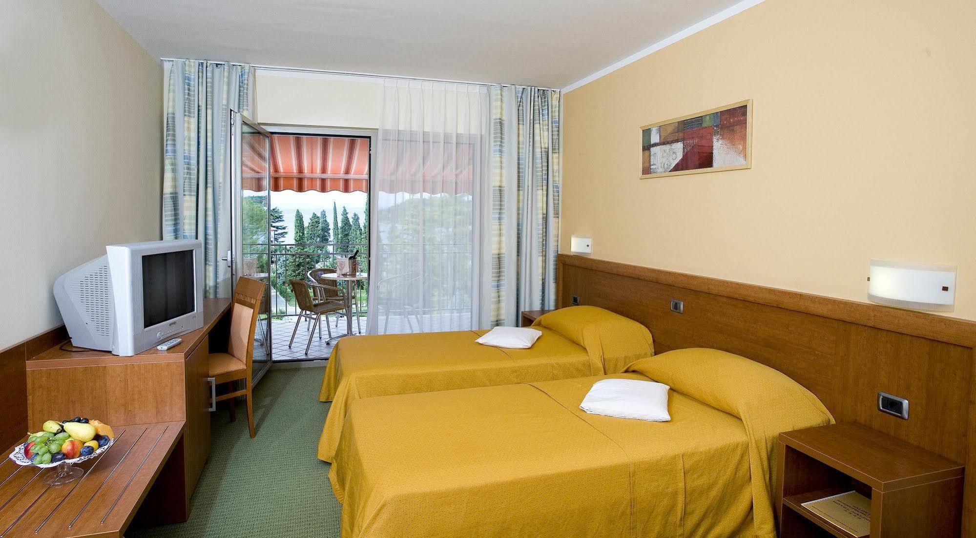 Bioenergy Resort Salinera Hotel Strunjan Exterior photo