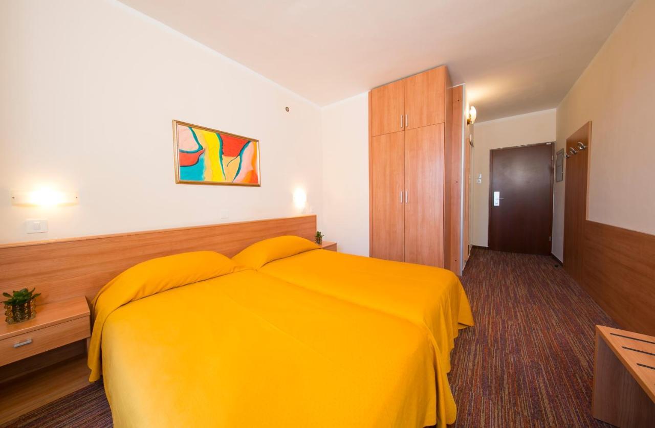 Bioenergy Resort Salinera Hotel Strunjan Exterior photo